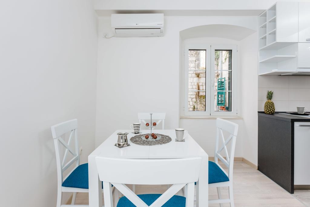 Old Town Summer Apartment Kotor Bagian luar foto