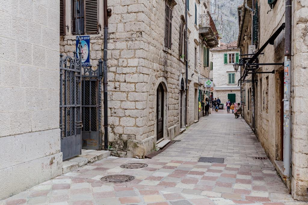 Old Town Summer Apartment Kotor Bagian luar foto